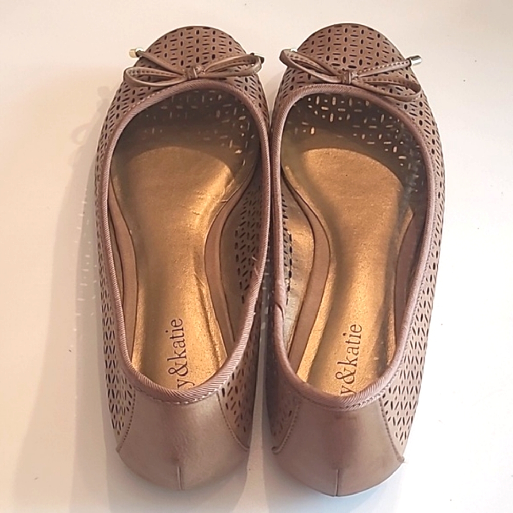 Kelly & Katie Ballet Jelly Flat Perforated Slip Resistant Flexible Slide On Flex - Picture 9 of 17